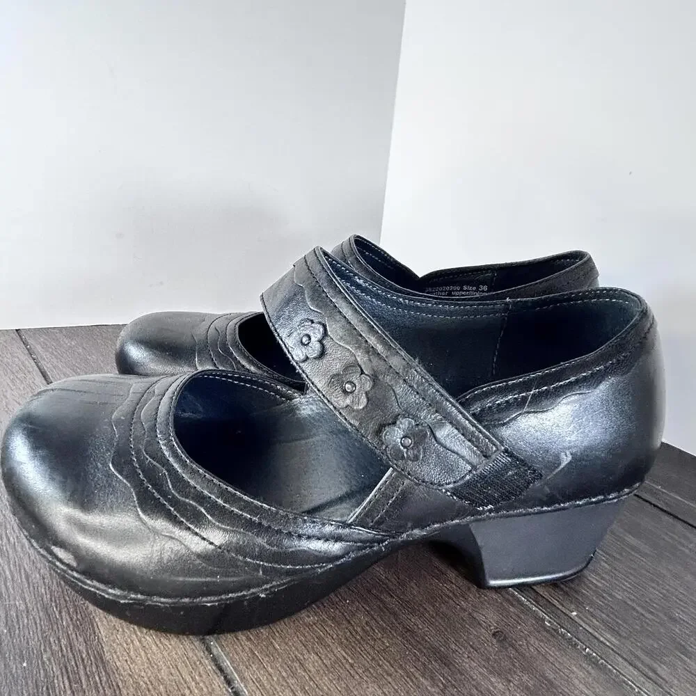 Dansko Black Mary Jane's Women's‎ size 36